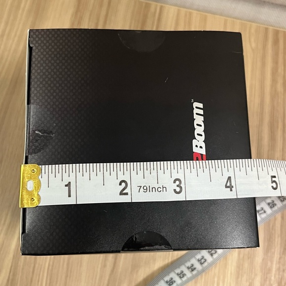 Bluetooth GLO Wireless Speaker. Portable, color changing, FM radio. Gift. NEW! - Picture 8 of 9